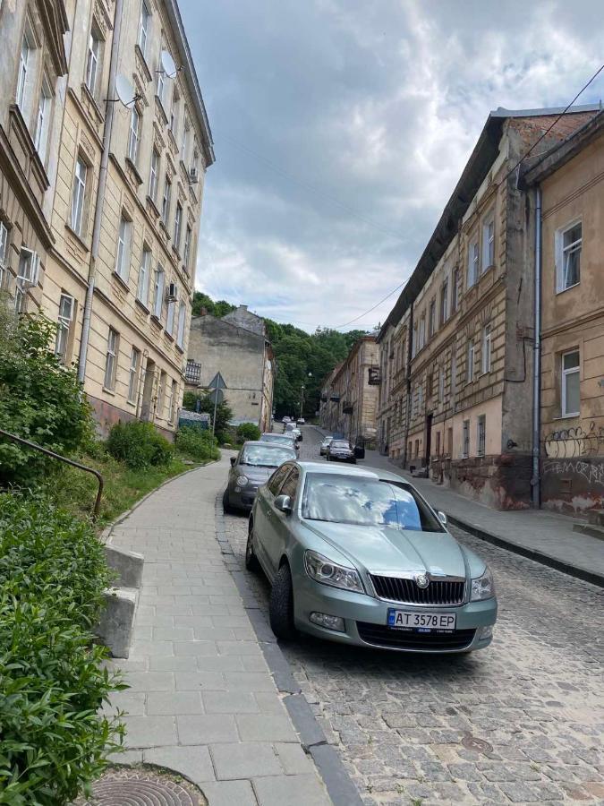 Izuminka V Centre Goroda Lwów Zewnętrze zdjęcie