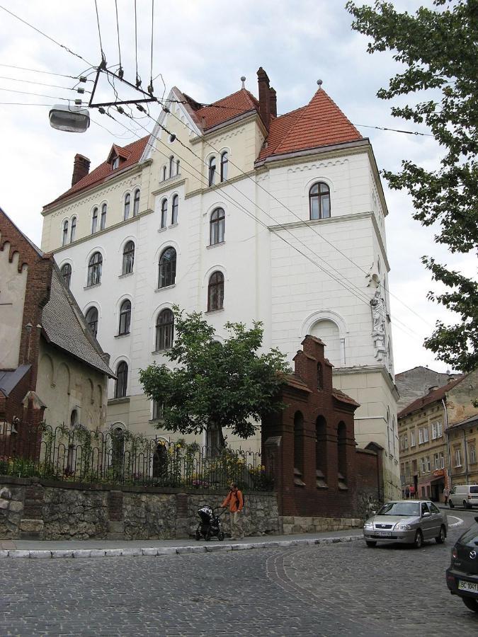 Izuminka V Centre Goroda Lwów Zewnętrze zdjęcie